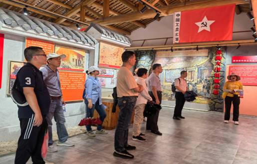 http://lib.fpnu.edu.cn/__local/3/AD/55/C2D2DCBBA5E0B2B9F6FA9E303C0_09EF9E32_578D8.jpg